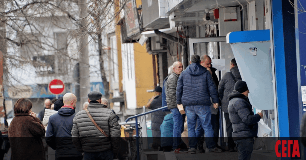 Banks illegally impose fees and limits when exchanging levs into euros - News NOW