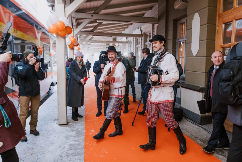 The inaugural journey was ceremonial, with no ticketed passengers, and was greeted by public events in towns along the route. Photo by Joonas Sisask.