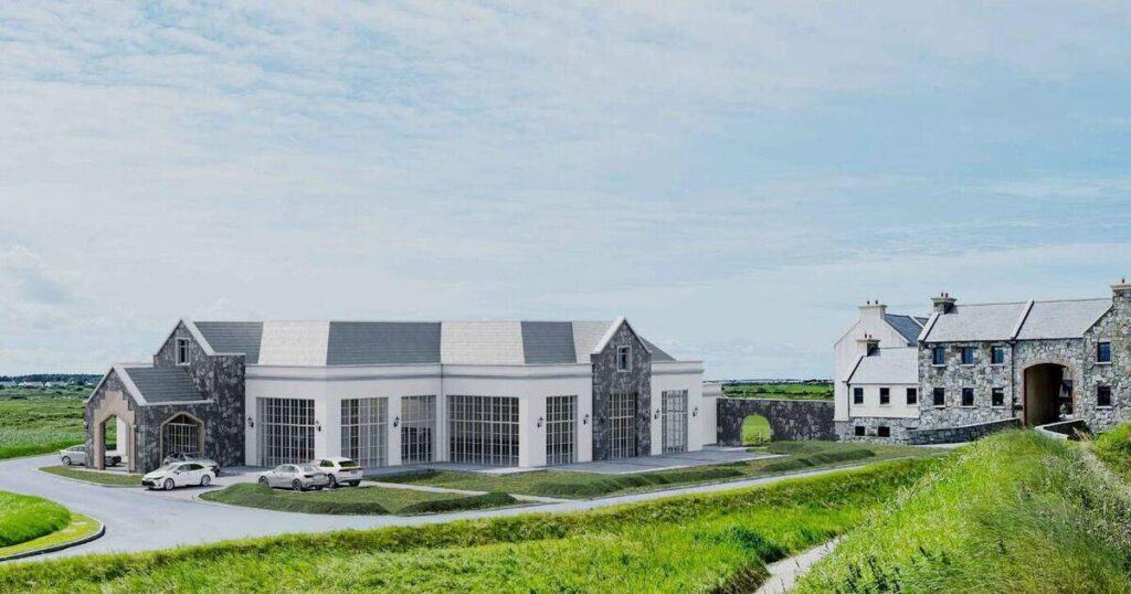 Group claims ballroom at Trump's Doonbeg resort must wait until rare snail starts to prosper