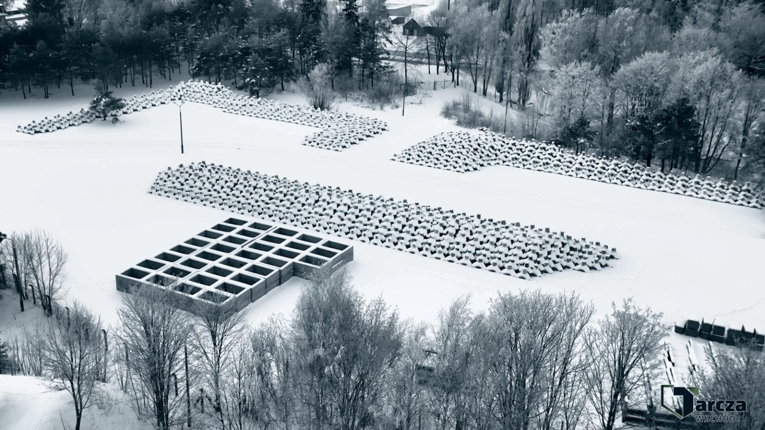 The installation of concrete hedgehogs on the border between Poland and Belarus has begun. Poland is preparing the border defense linea. January 2026