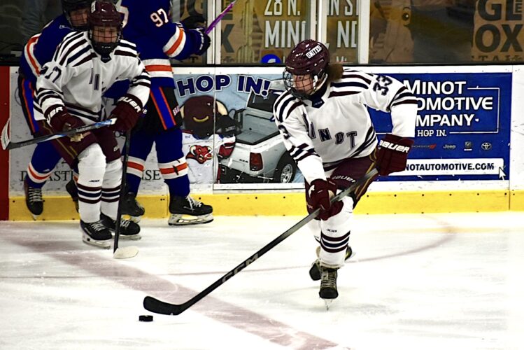 Minot United faces off on home ice | News, Sports, Jobs