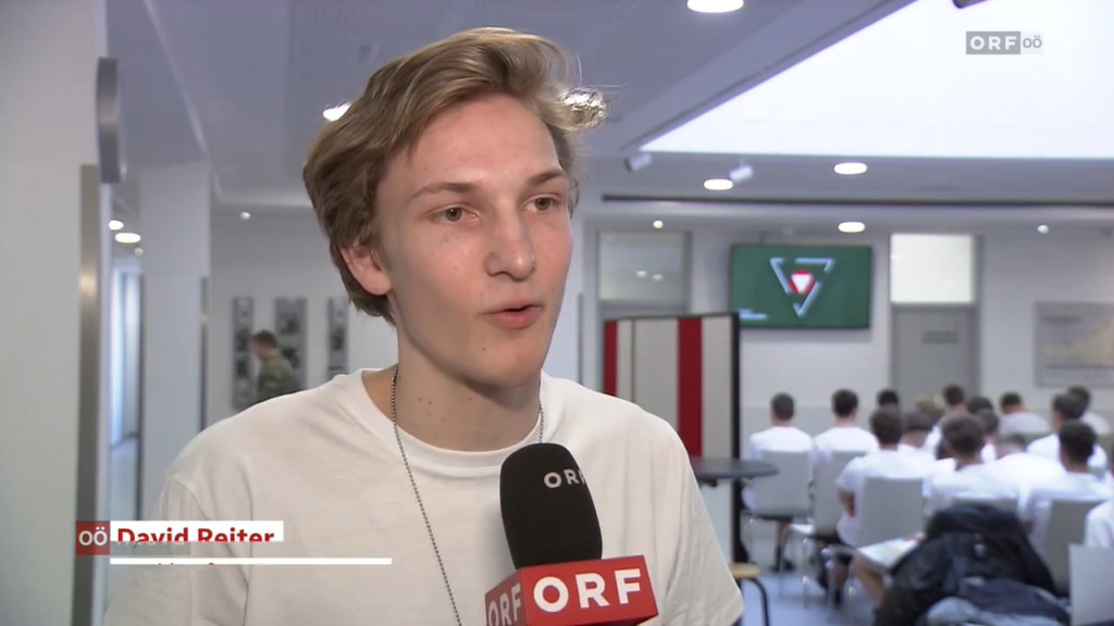 Military service extension: mood among those required to serve