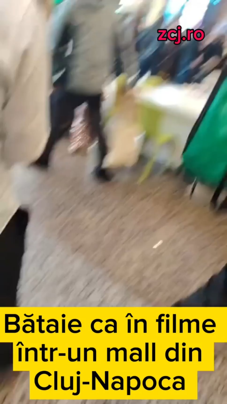 A misunderstanding in a mall in Clug