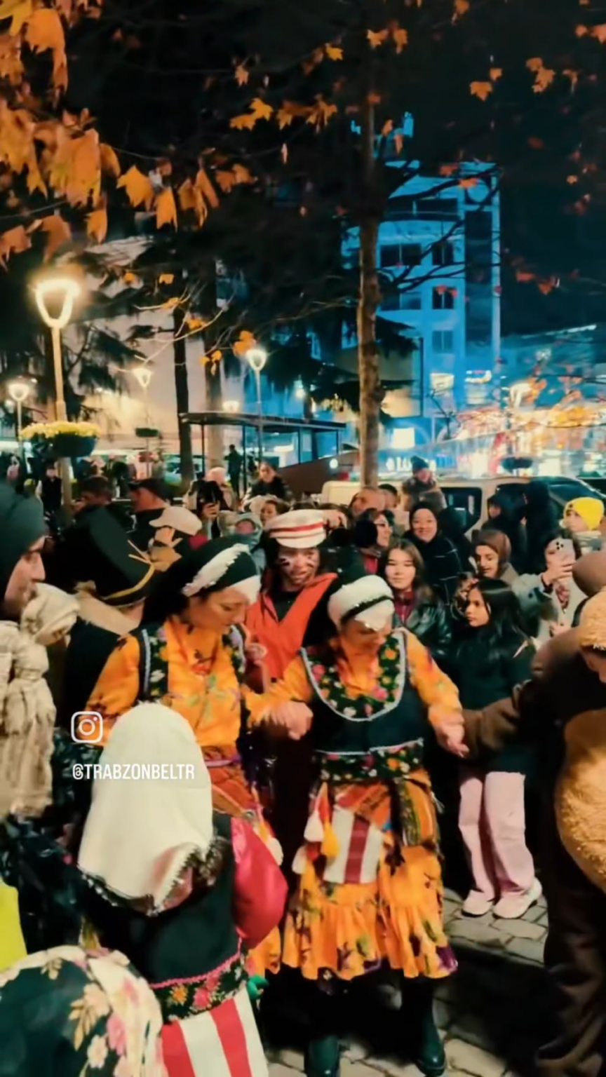 New Year's Eve is celebrated in Trabzon. The night connecting January 13 to January 14 is the 1st day of the month of Kalandar and the beginning of the new year according to the Rumi calendar. Children and young people wear masks and disguise themselves by wearing different clothes. Then they go door to door collecting food and treats.