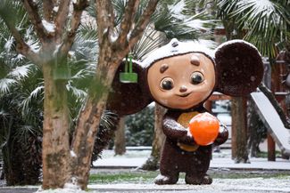 A Cheburashka figure on Navaginskaya Street in Sochi. February 21, 2025.