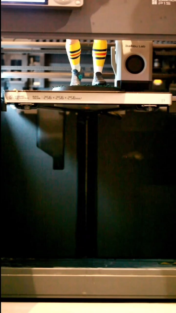 As a 3D modeling, painting and figurine enthusiast, I tried to reproduce Gică Hagi on a smaller scale