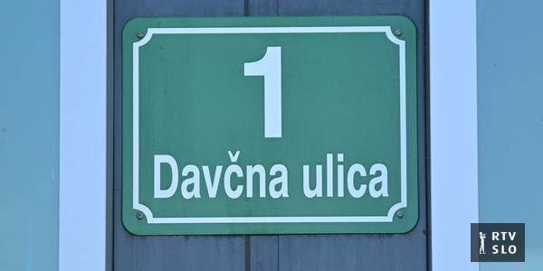 Roma representatives warned that many were unable to collect social assistance because the Furs had robbed them