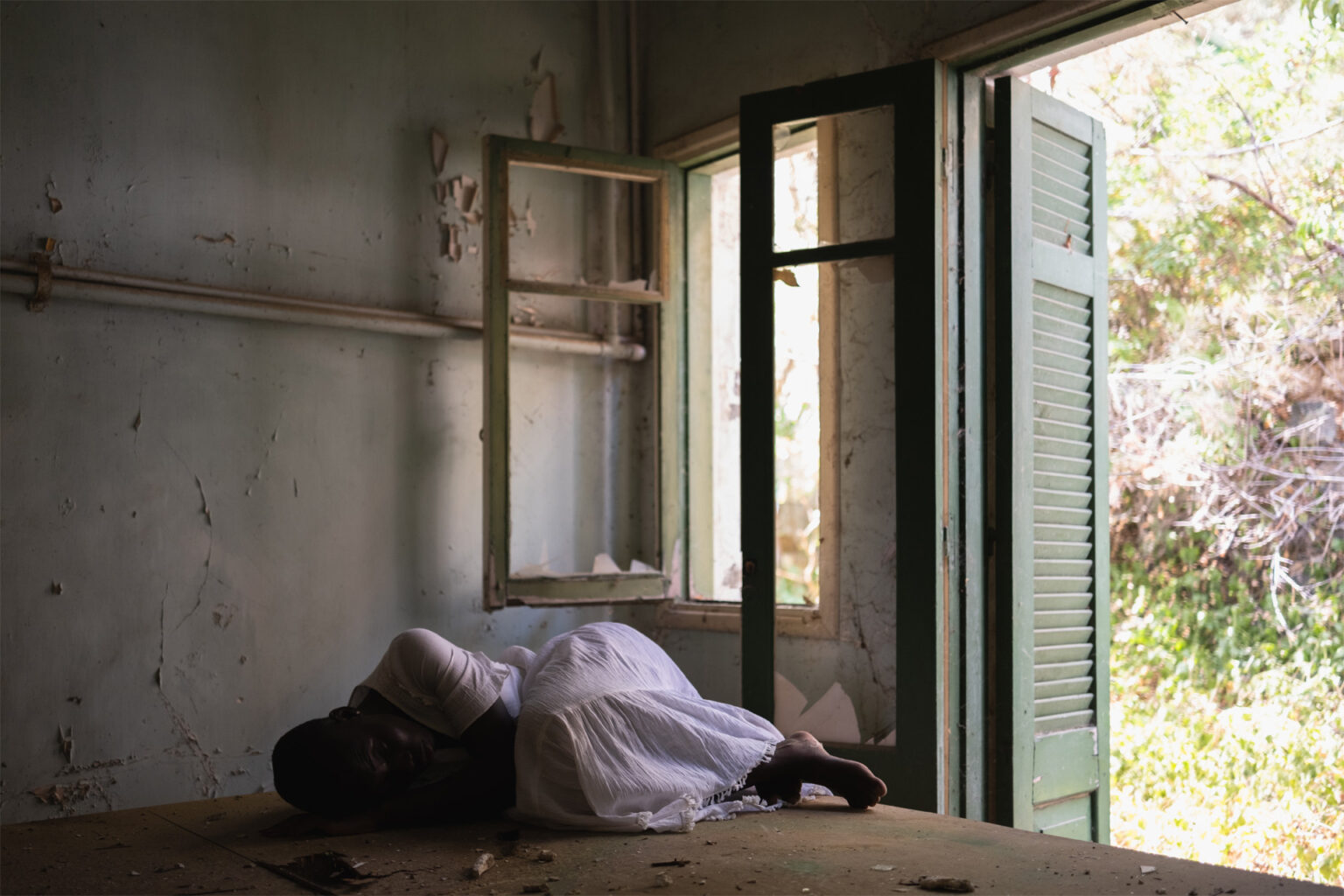 cover Photos reflect toxic, unhealthy and emotionally abusive relationships