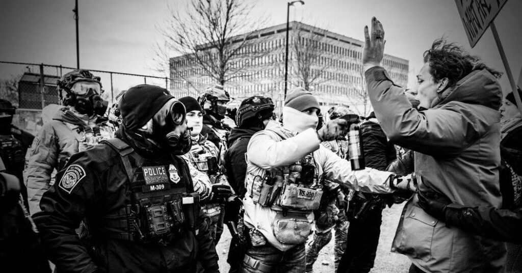 Opinion | I’ve Covered Police Abuse for 20 Years. What ICE Is Doing Is Different.