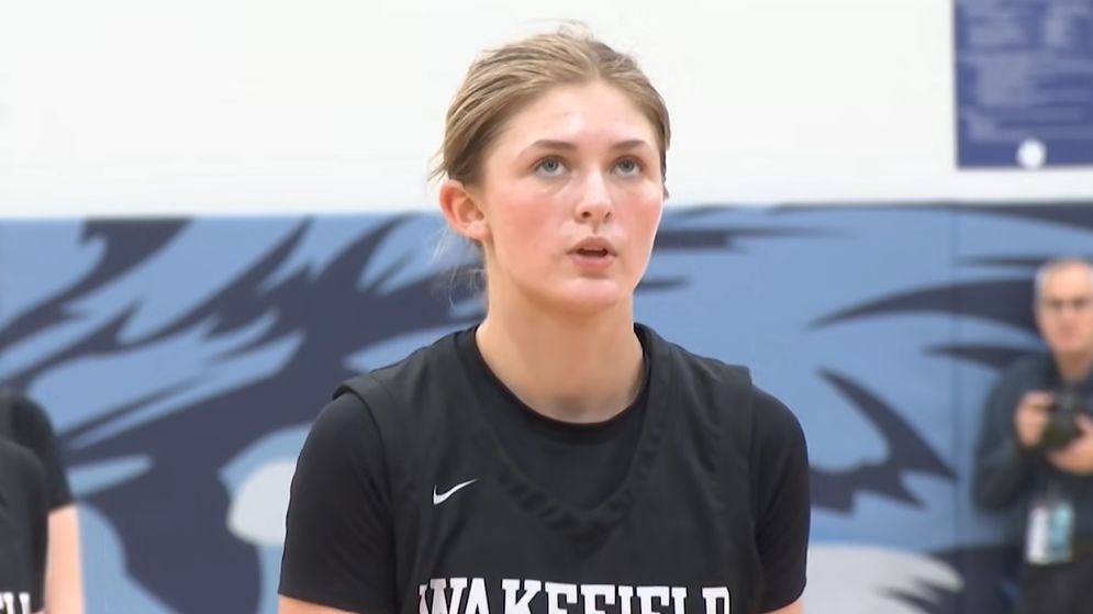 Wakefield point guard uses her skills as a QB on the court Wakefield point guard uses her skills as a QB on the court