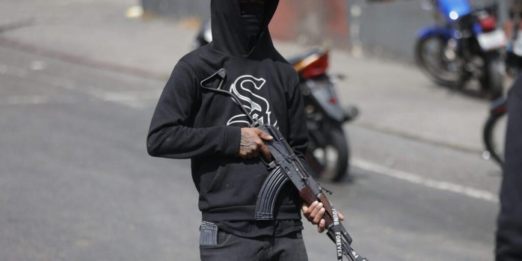 Deploying U.S. Troops in Venezuela Could Become a 'Force Protection Nightmare' Amid Insurgency Threat, Retired Colonel Warns: ‘The Venezuelan military has had plans for years that indicate it would engage in guerrilla warfare’