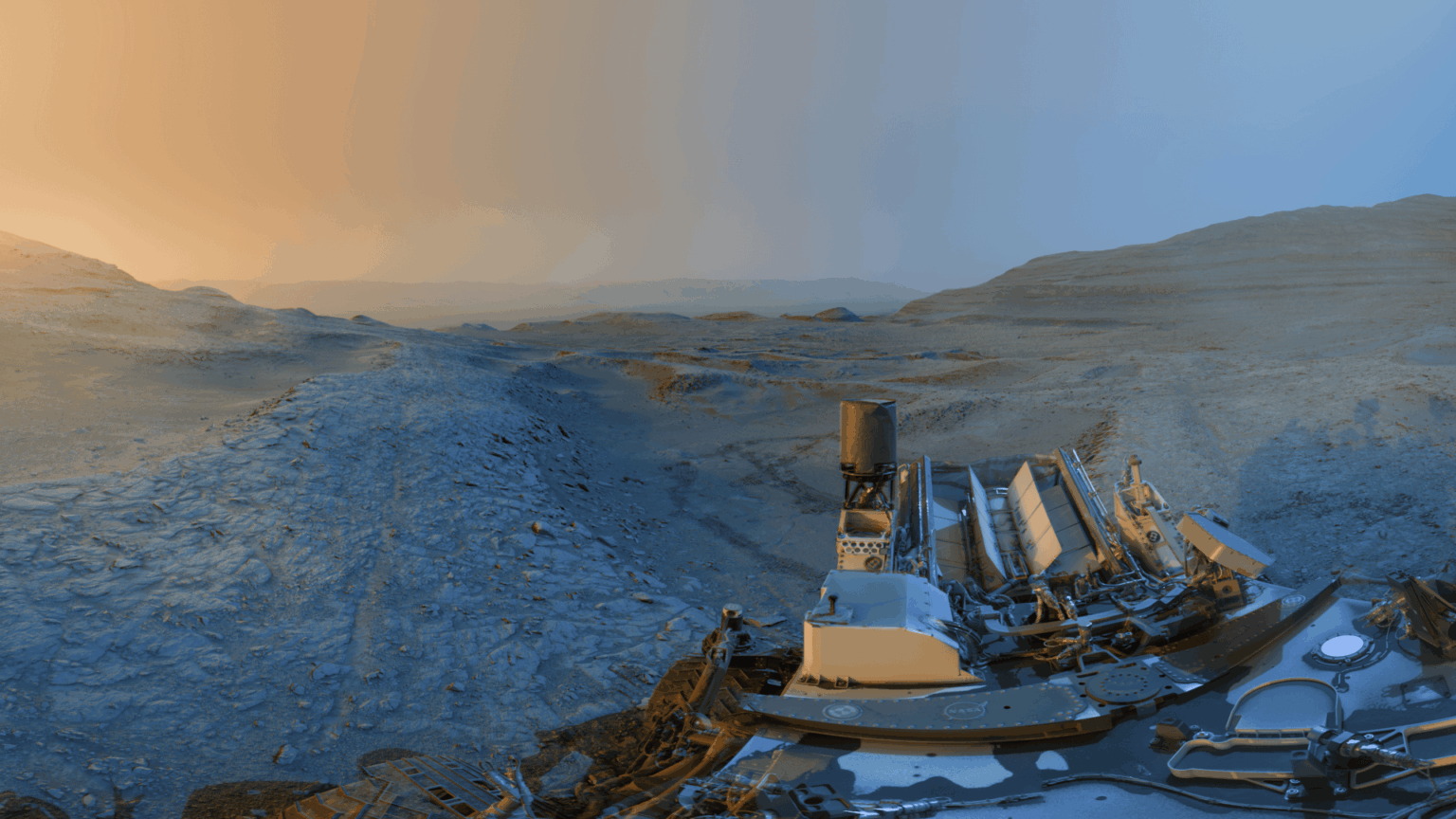 NASA's Curiosity rover sends stunning new panorama from high on Mars' Mount Sharp