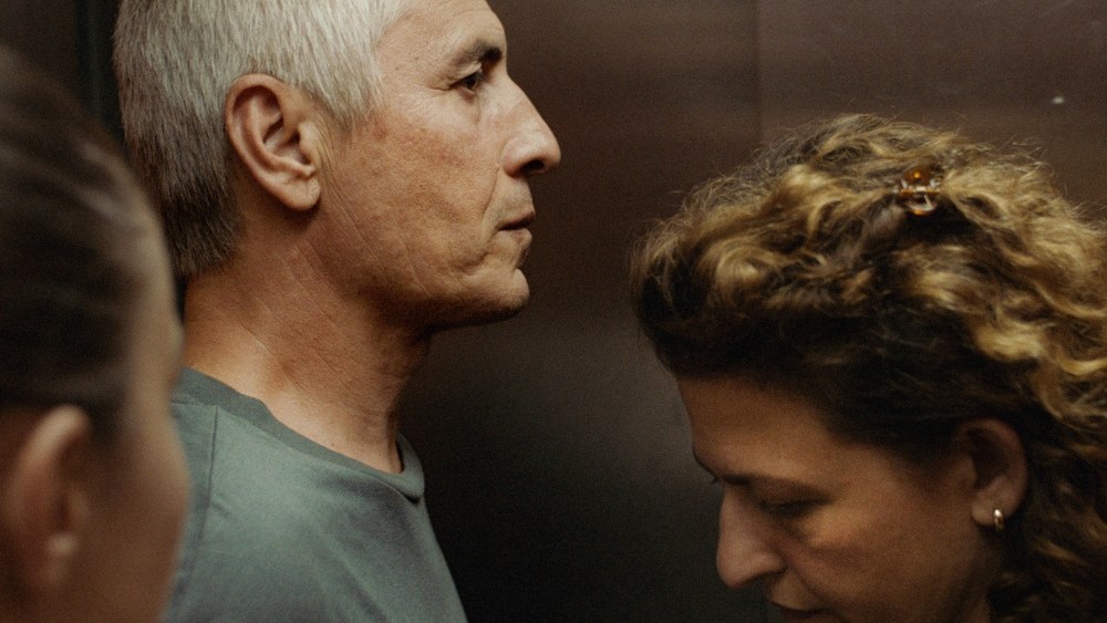 A Keenly Observed Kosovo Family Portrait