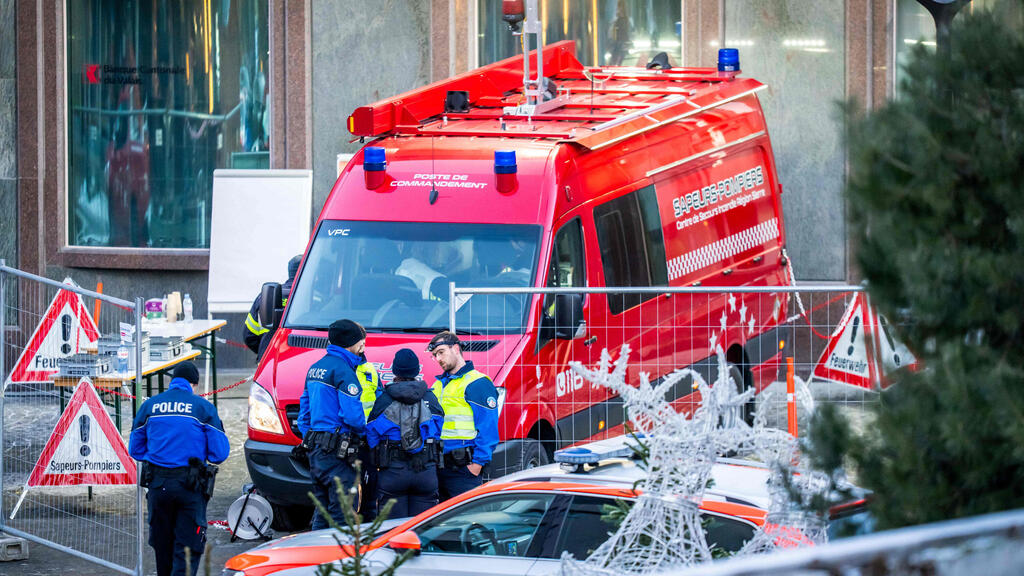 זירת פיצוץ בבר ב קראנס-מונטנה שווייץ עיירת סקי ב האלפים השווייצריים