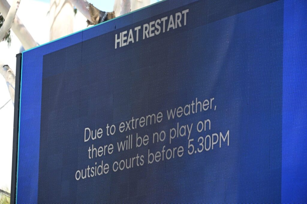 Australian Open suspends play on outdoor courts in searing Melbourne heat Australian Open suspends play on outdoor courts in searing Melbourne heat