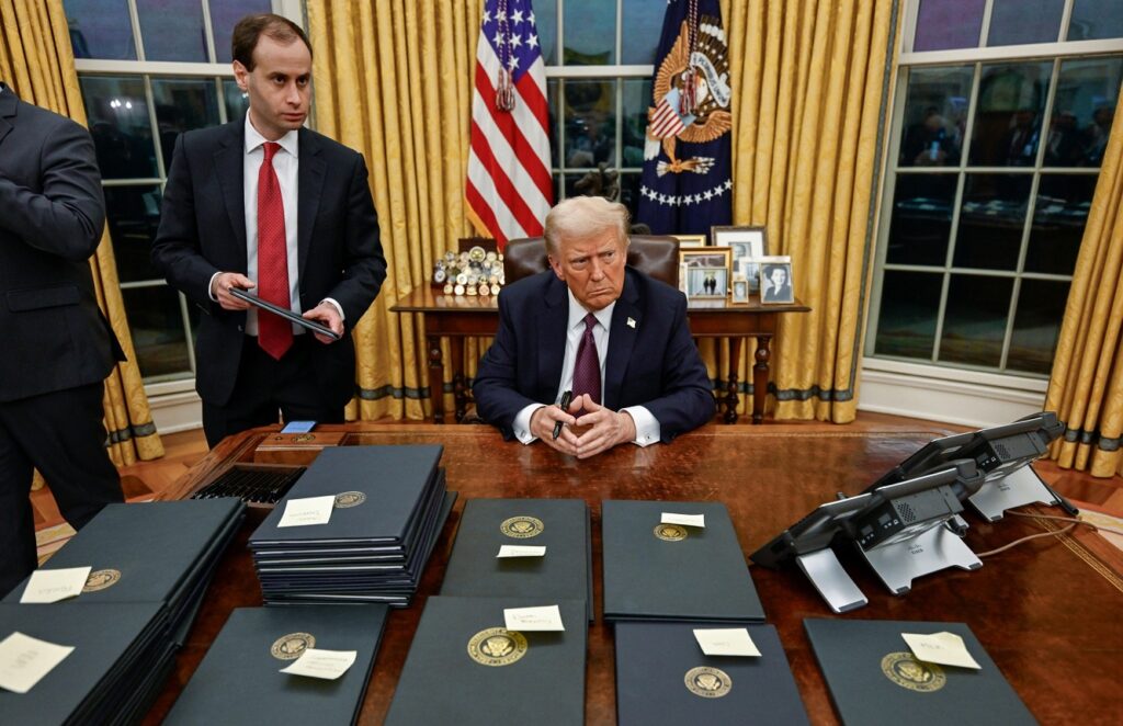 Trump takes bribes from Putin and endangers Romania, Poland and Hungary?