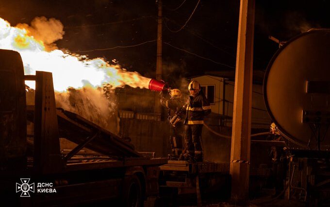 Ukraine War, Day 1,430: Amid 3-Way Talks, Russia Launches Mass Strikes on Kyiv and Kharkiv Ukraine War, Day 1,430: Amid 3-Way Talks, Russia Launches Mass Strikes on Kyiv and Kharkiv