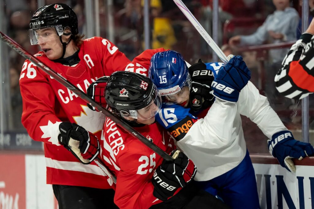 Canada defeats Slovakia 7-1 at world juniors to book semifinal date with Czechia