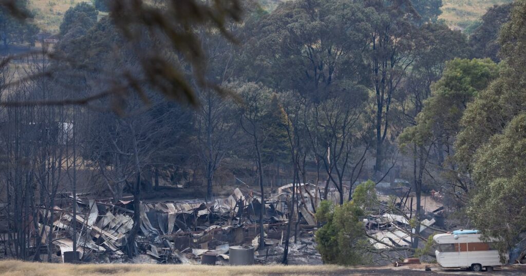 One person dead and hundreds of homes destroyed in Australia bushfires – The Irish Times