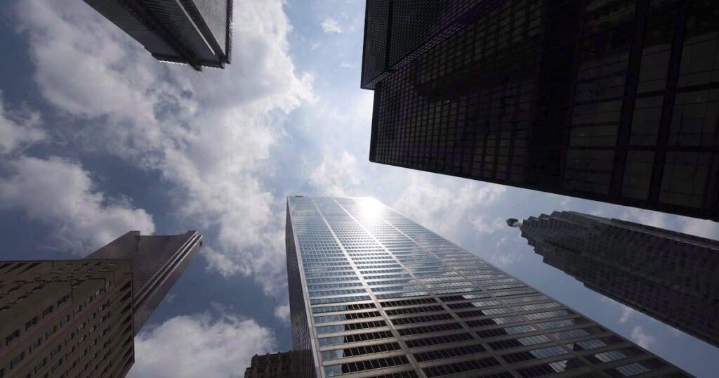 Top 100 Canadian CEOs now earn 248 times more than the average Canadian worker: report