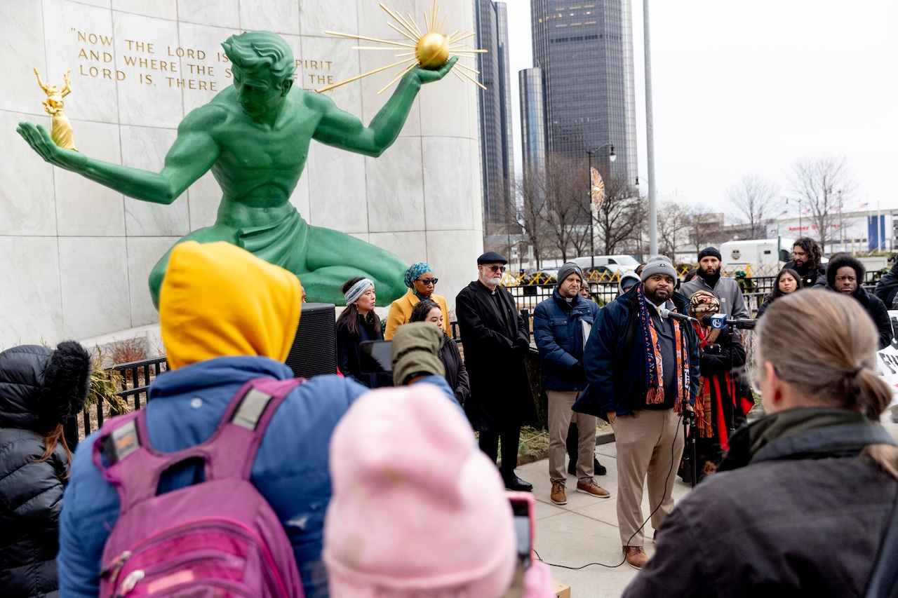 Protesters clash with police, Trump supporters in march in Detroit streets