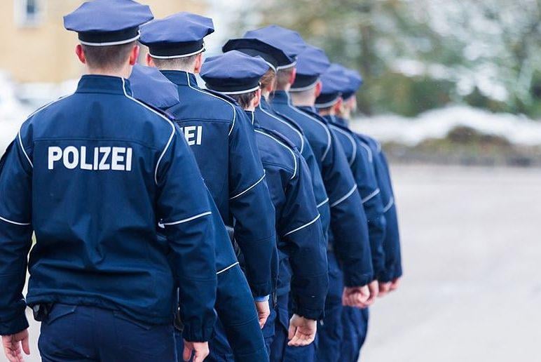 Police President: Too many applicants come out of school with poor German / Many applicants to the Berlin police fail the German tests. There is a problem with the educational levels with which young people leave school, says the police chief.