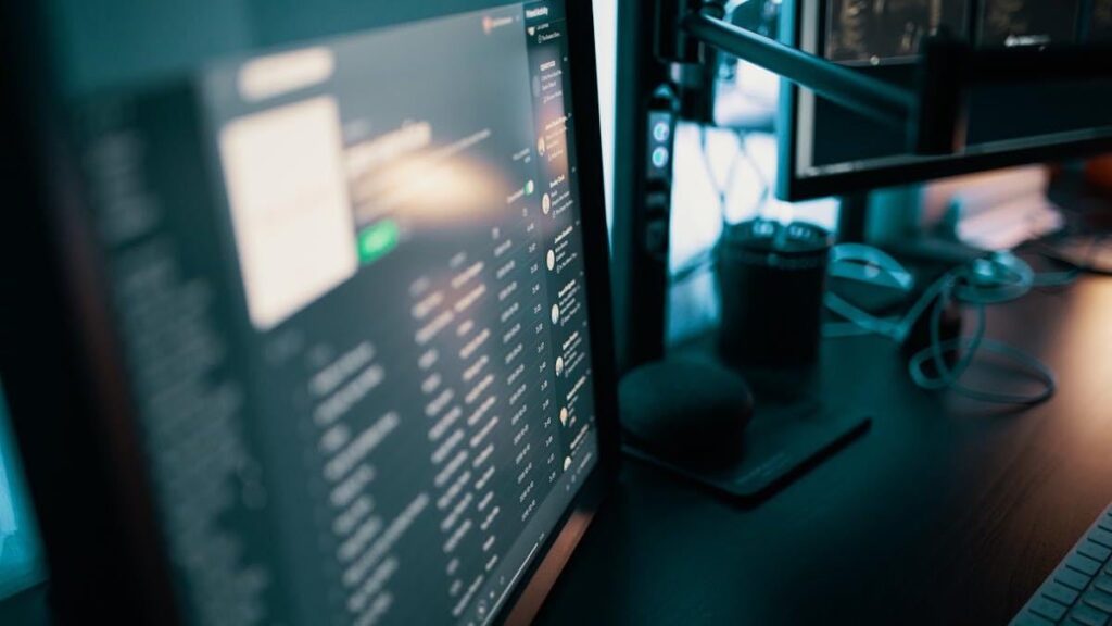 Microsoft stores unencrypted BitLocker keys. He regularly forwards them to the FBI