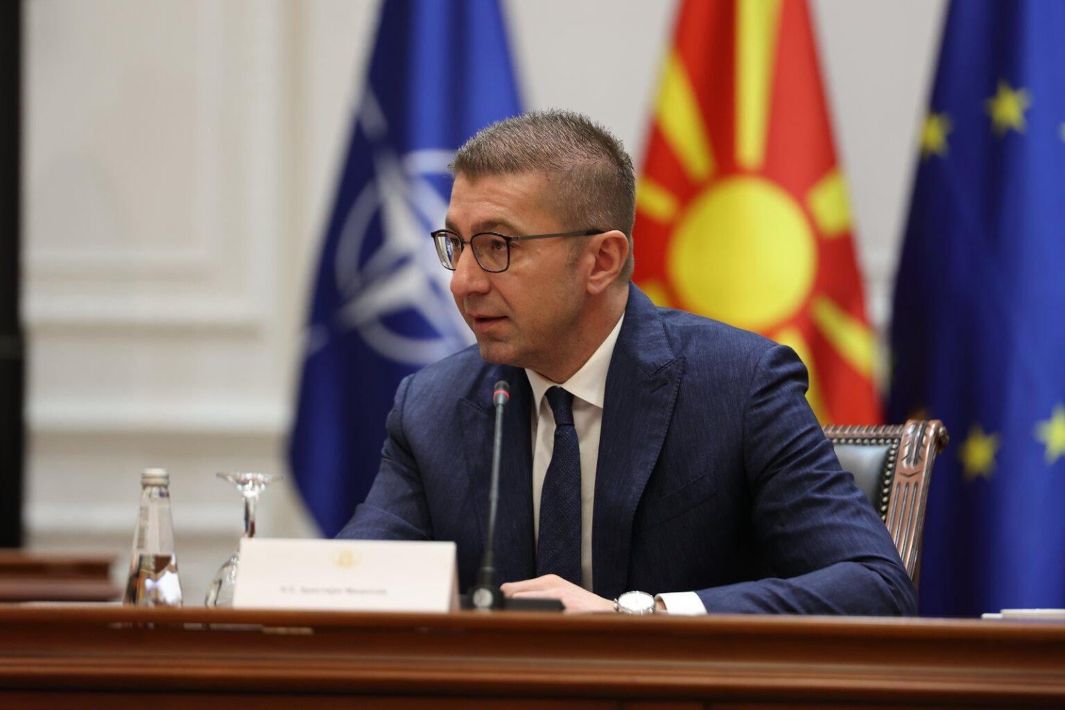 Guys premier promotes you your values ​​give upvote