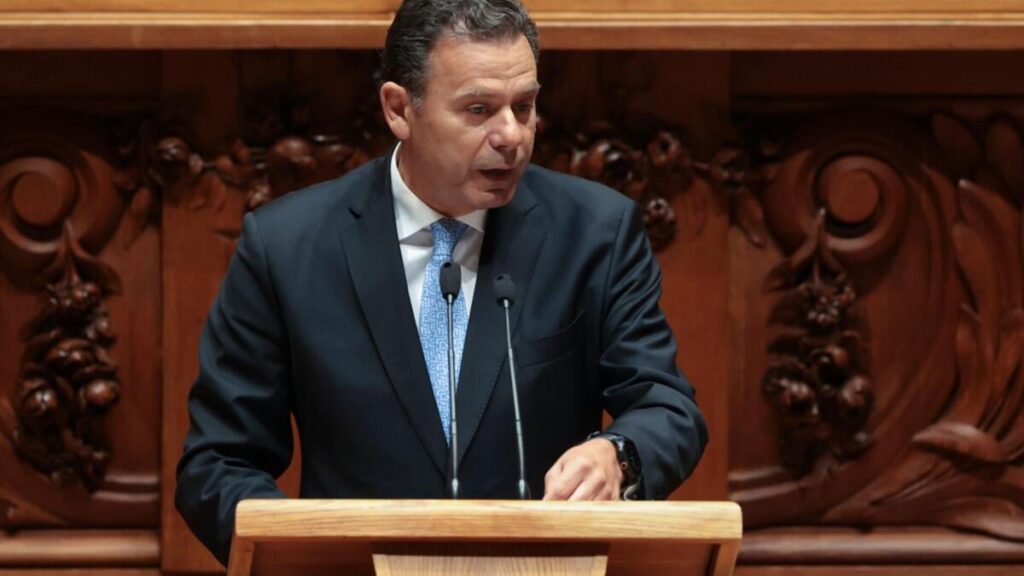 Montenegro regrets deaths and announces 275 new vehicles for INEM