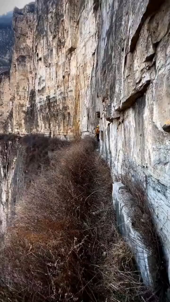 Taihang Mountain Cliff Road