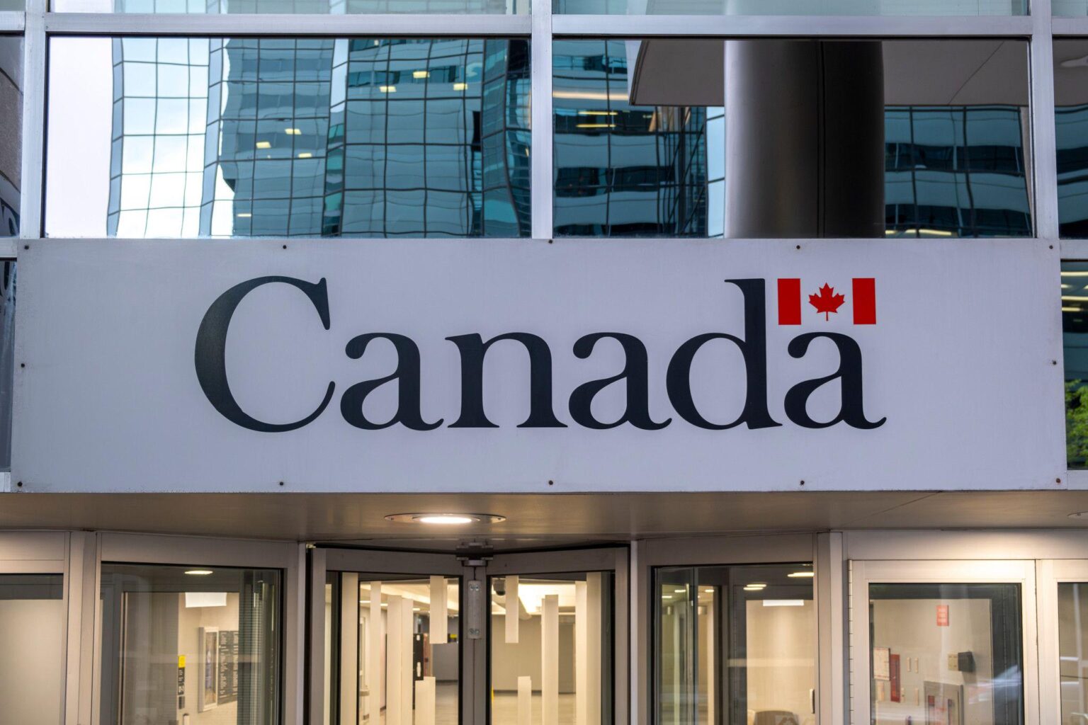 StatsCan is hiring for 32,000 jobs across Canada that pay pretty well