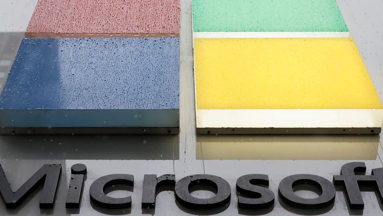 ‘Office Is Dead’—Microsoft Decision Confuses 400 Million Users