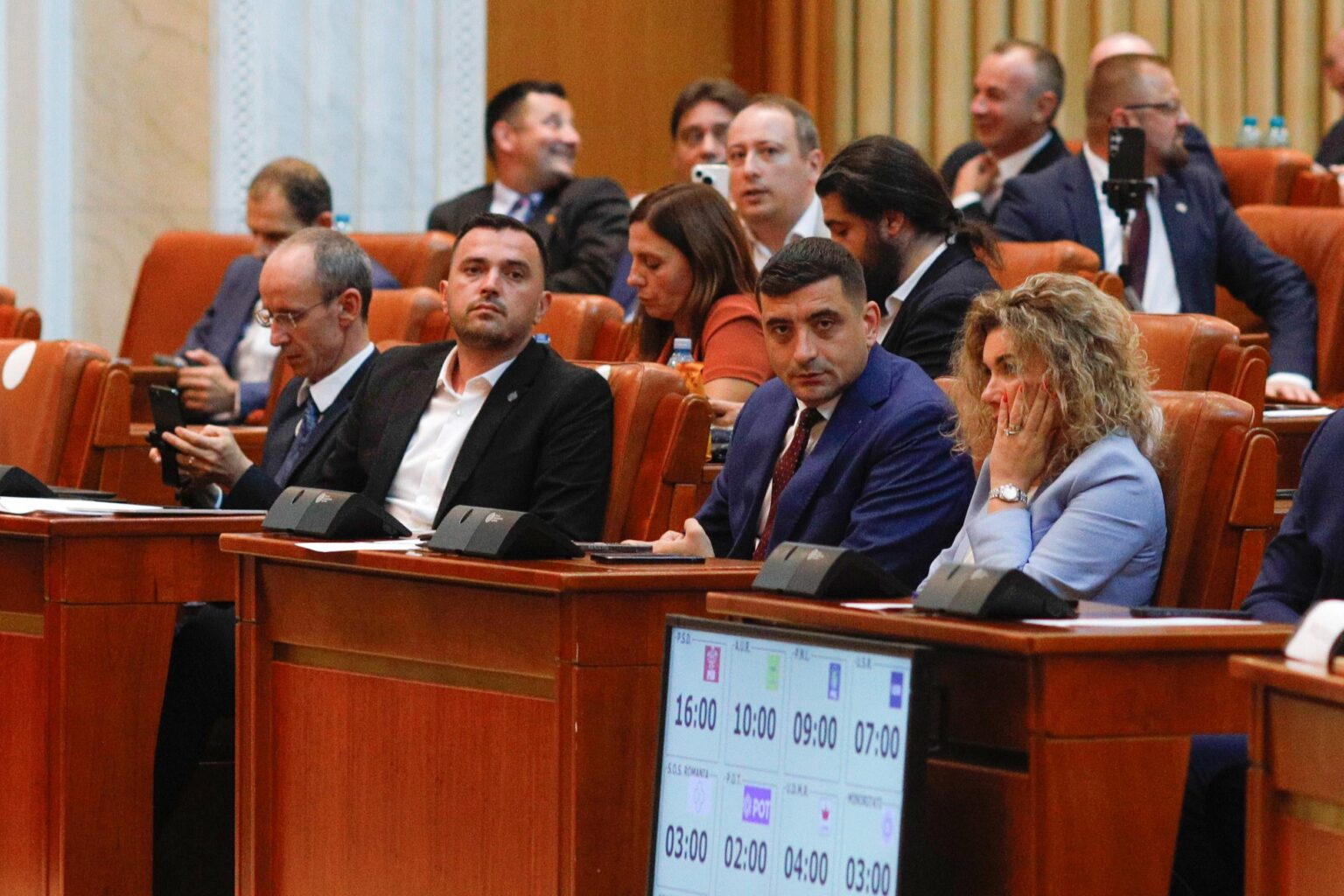 Why the radical right parties are getting higher and higher scores among the most numerous minority in Romania