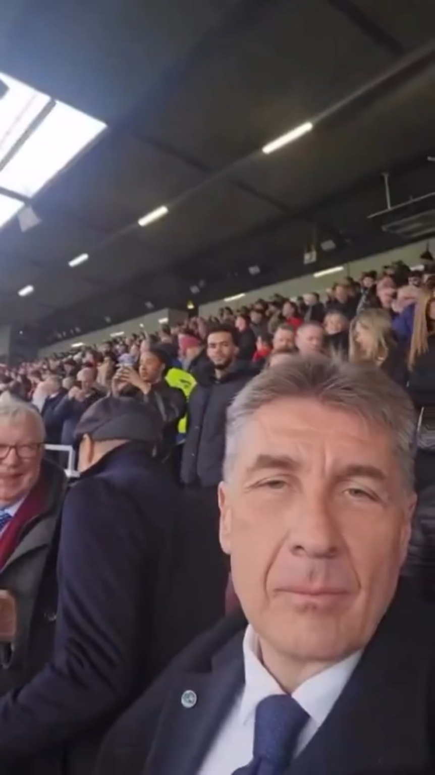 Blockades at Old Trafford: Professor Dugalić, Nemanja Vidić and Sir Alex Ferguson
