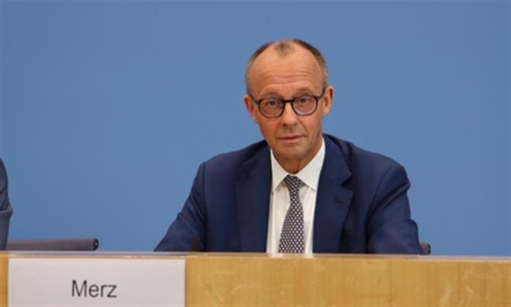 German Chancellor addresses severe strain on economy, sets recovery as 2026 priority German Chancellor addresses severe strain on economy, sets recovery as 2026 priority