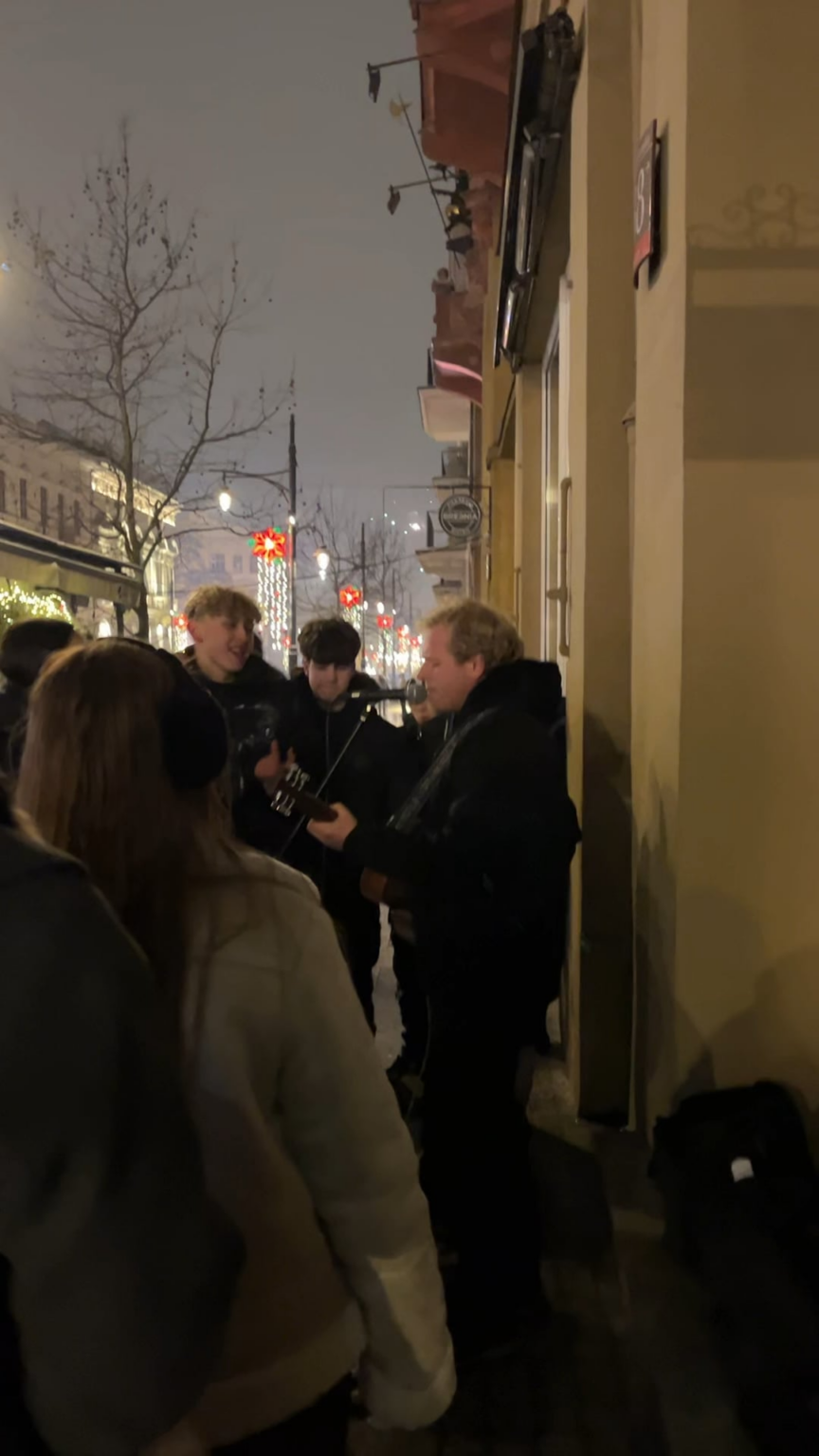 Can anyone help me find out which Polish song this is?