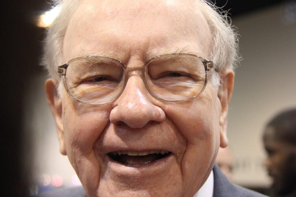 Berkshire Is Selling Apple Stock and Buying This Other Magnificent Artificial Intelligence (AI) Stock Instead