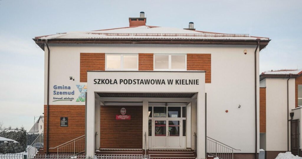 The scandal around the cross. A new decision against a teacher from Kielno