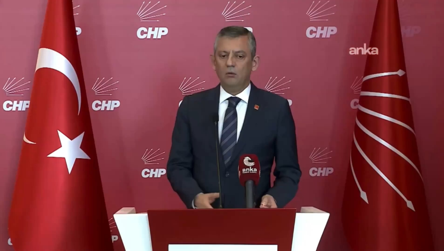 Özgür Özel: "They use language that amounts to hate speech and will offend the Kurds. We reject all of these. We, the three co-chairs, stand side by side here."