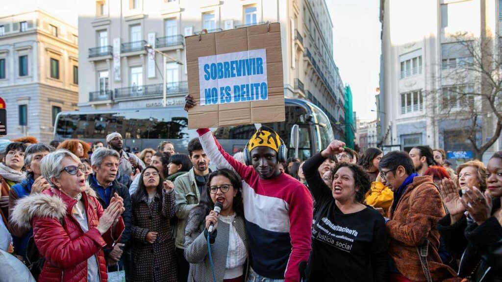 “Against hate, for rights and democracy”: Spain legalizes up to 600,000 migrants despite right-wing opposition