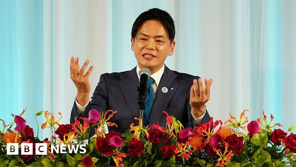 Japanese city mayor apologises for calling colleagues ‘human scum’ Japanese city mayor apologises for calling colleagues 'human scum'
