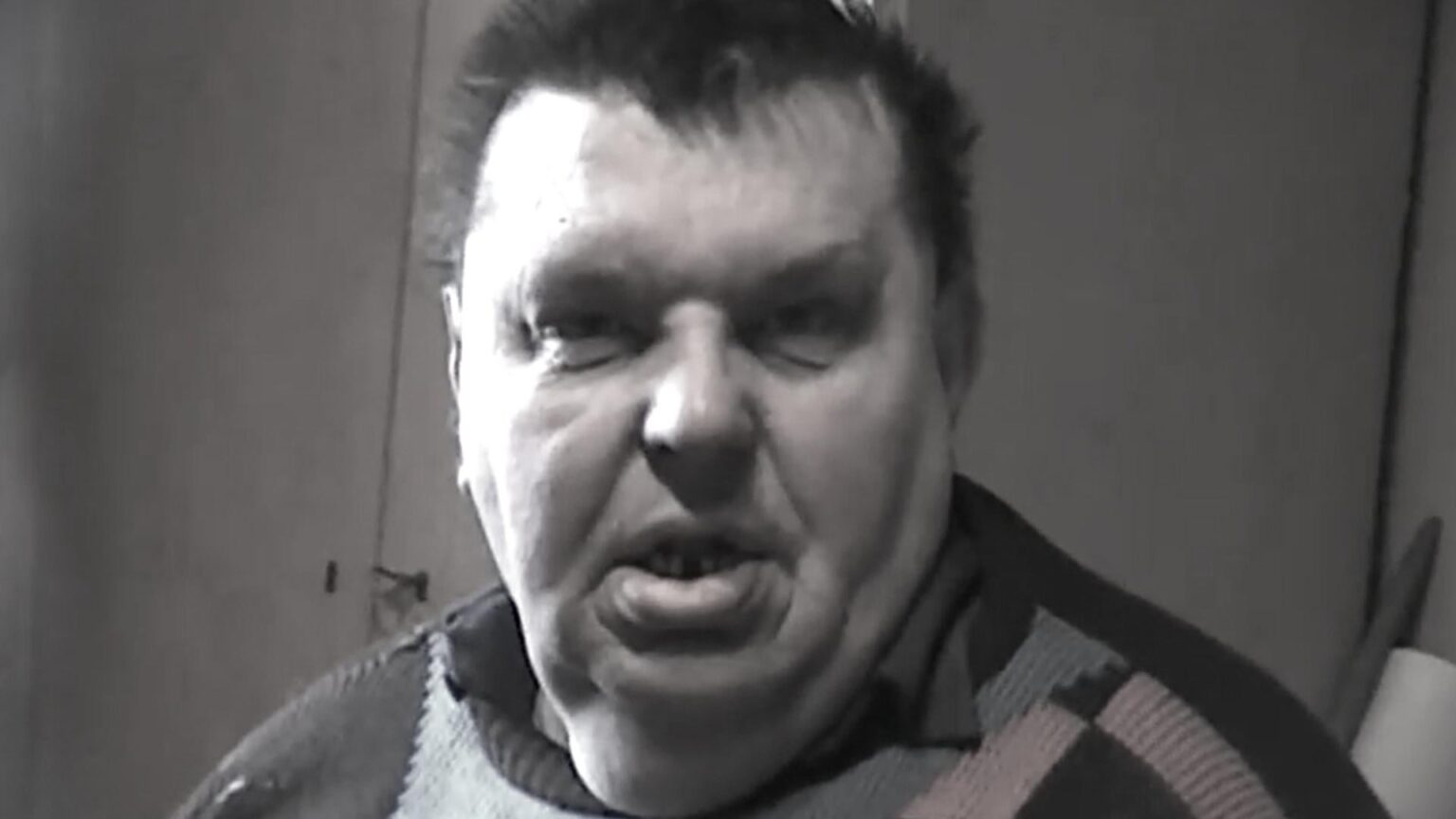 Over a thousand pages of evidence and discontinuation. The Kononowicz case does not end in court