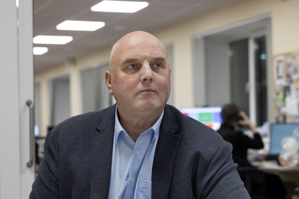 Hendrik Agur declared war on the dumbness of Ida-Viru. "I've been at school for half a year without understanding what's going on here!"