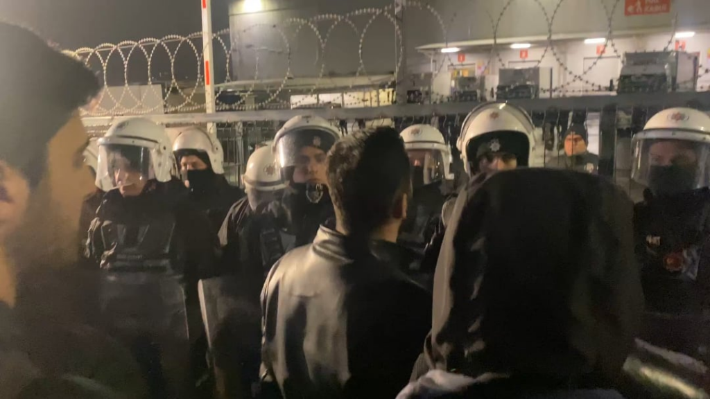 From the worker who went on strike at the Esenyurt Migros warehouse to the police who barricaded themselves in front of him: "You are here because the man has money. While the Migros boss is on holiday, you are here protecting the bosses."