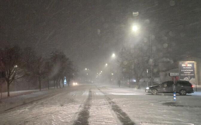 The Transport Board advises against driving on Saturday due to the storm