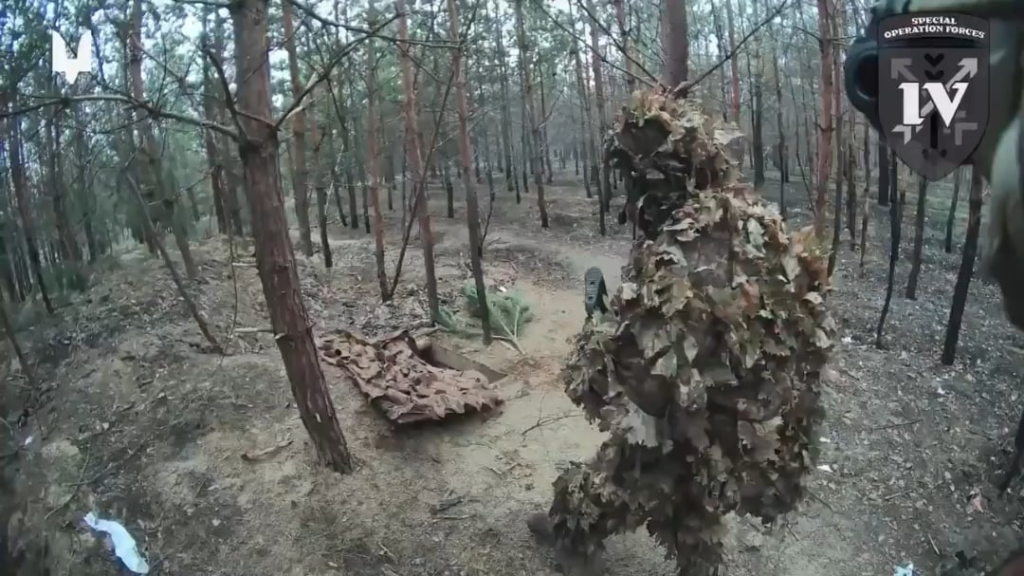 Ukrainian SOF team of the 8th SOF Regiment took out 3 russian soldiers and captured 2 POWs during a special clearing operation. Location not disclosed. Published 07.01.2026