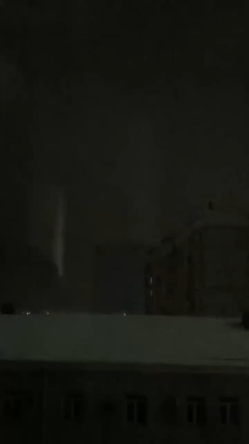 The moment the thermal power station of Belgorod , Russia, gets hit by Ukrainian GMLRS missiles, including lights out at the end of the video. 25.01.2026