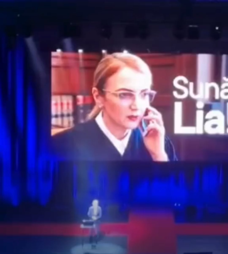 Divertis show, Toni Grecu delivers a monologue in which he reviews all the controversies surrounding Lia Savonea "Call Lia"