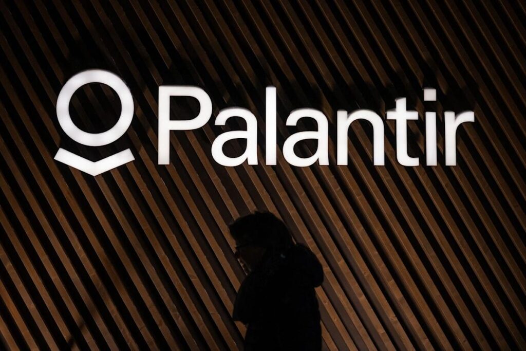 Did Alphabet Just Threaten Palantir's Artificial Intelligence (AI) Lead?