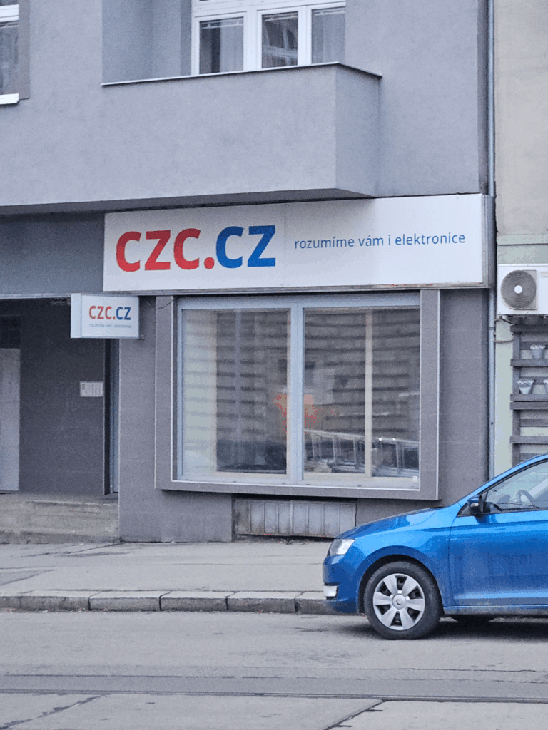 When someone mentioned CZC.cz recently, and how they are doing, it is possible to see this, now historical, phenomenon in Brno na Pekařská.